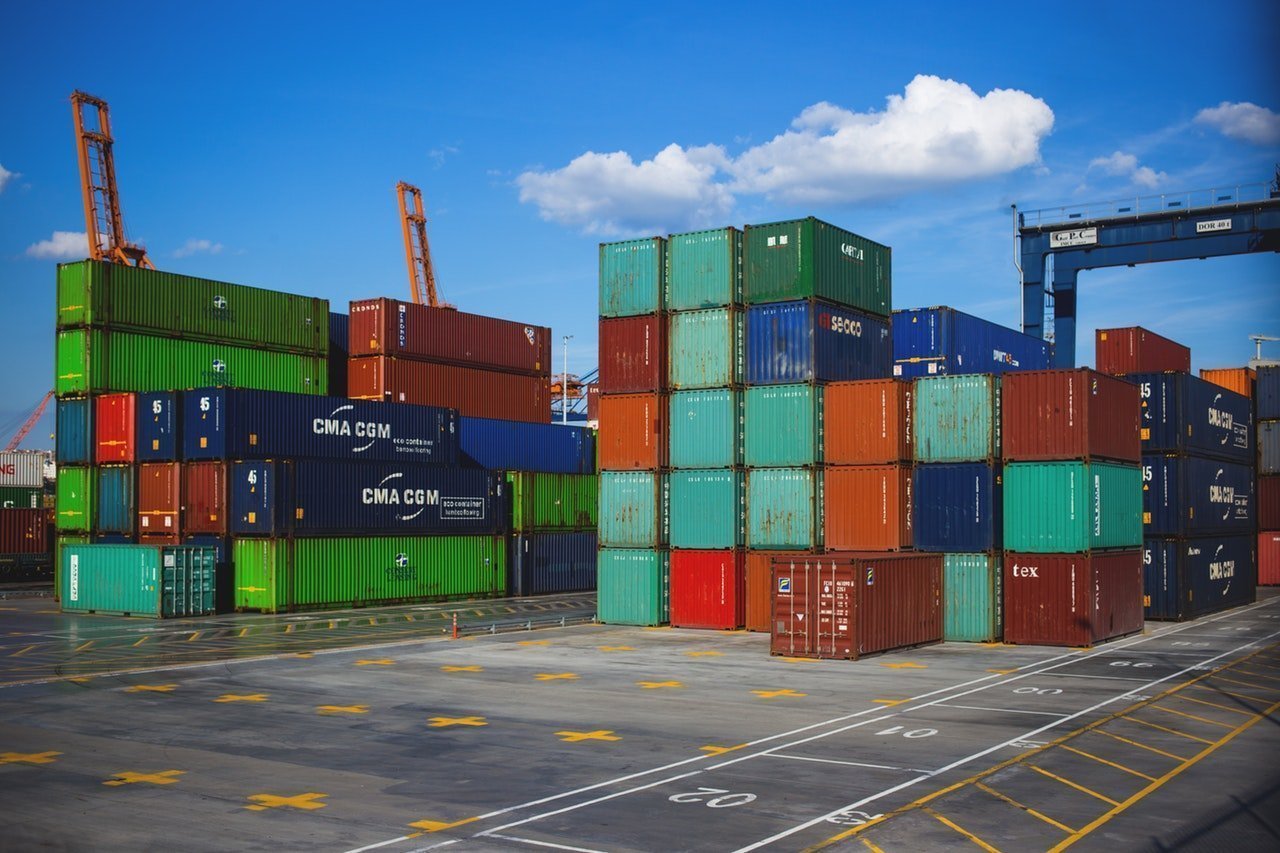 Sea freight VS Air freight